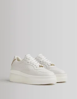 FEMME BERSHKA Chaussures*Baskets compensées décoration.