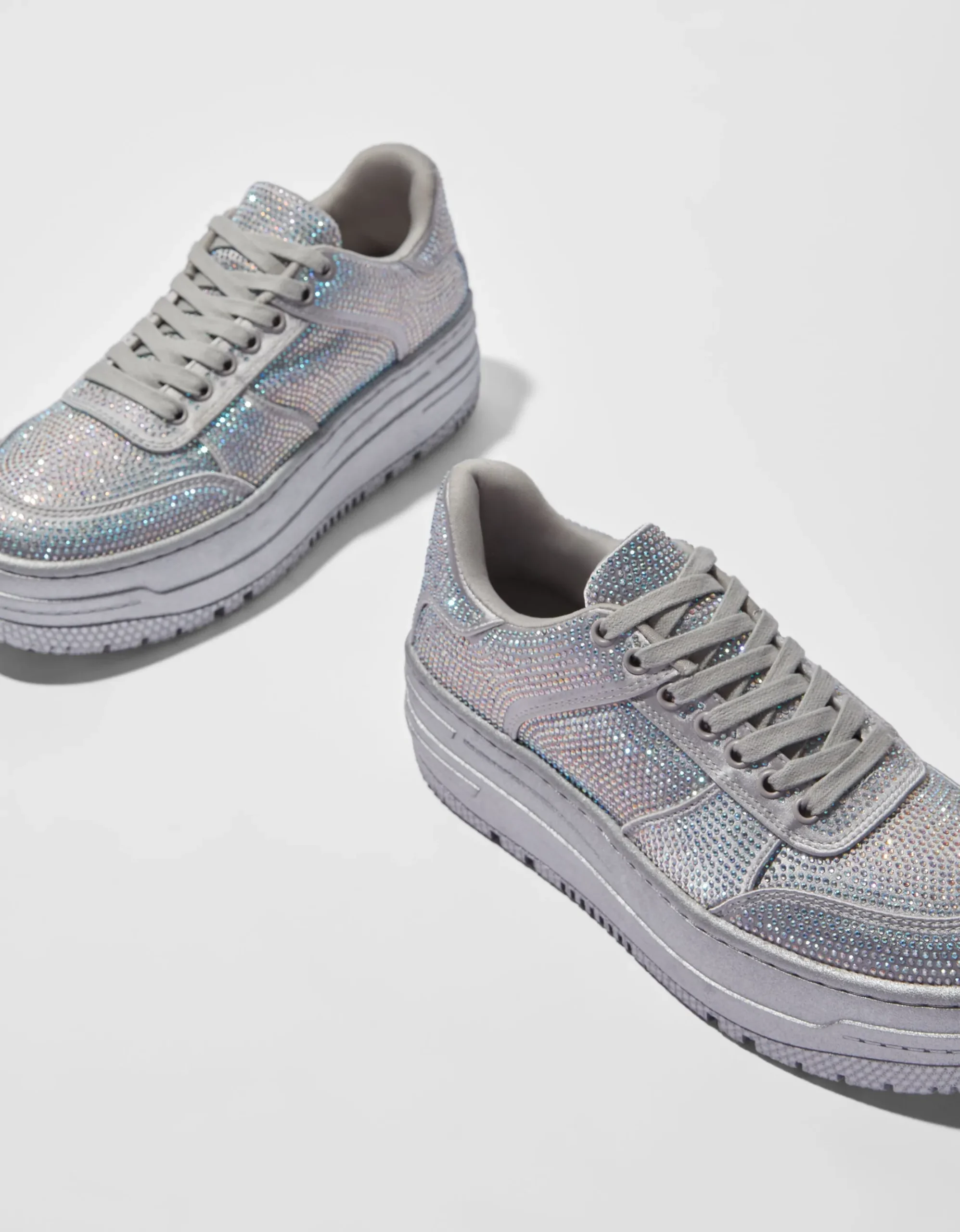 FEMME BERSHKA Baskets*Baskets plateforme avec brillants