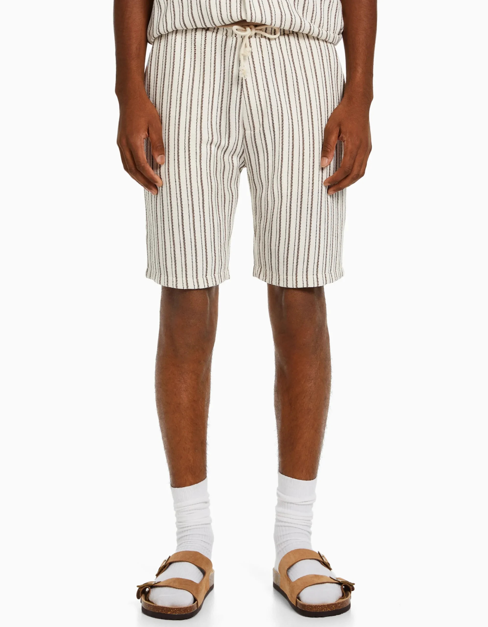 HOMME BERSHKA Bermudas*Bermuda jogger rustique rayures