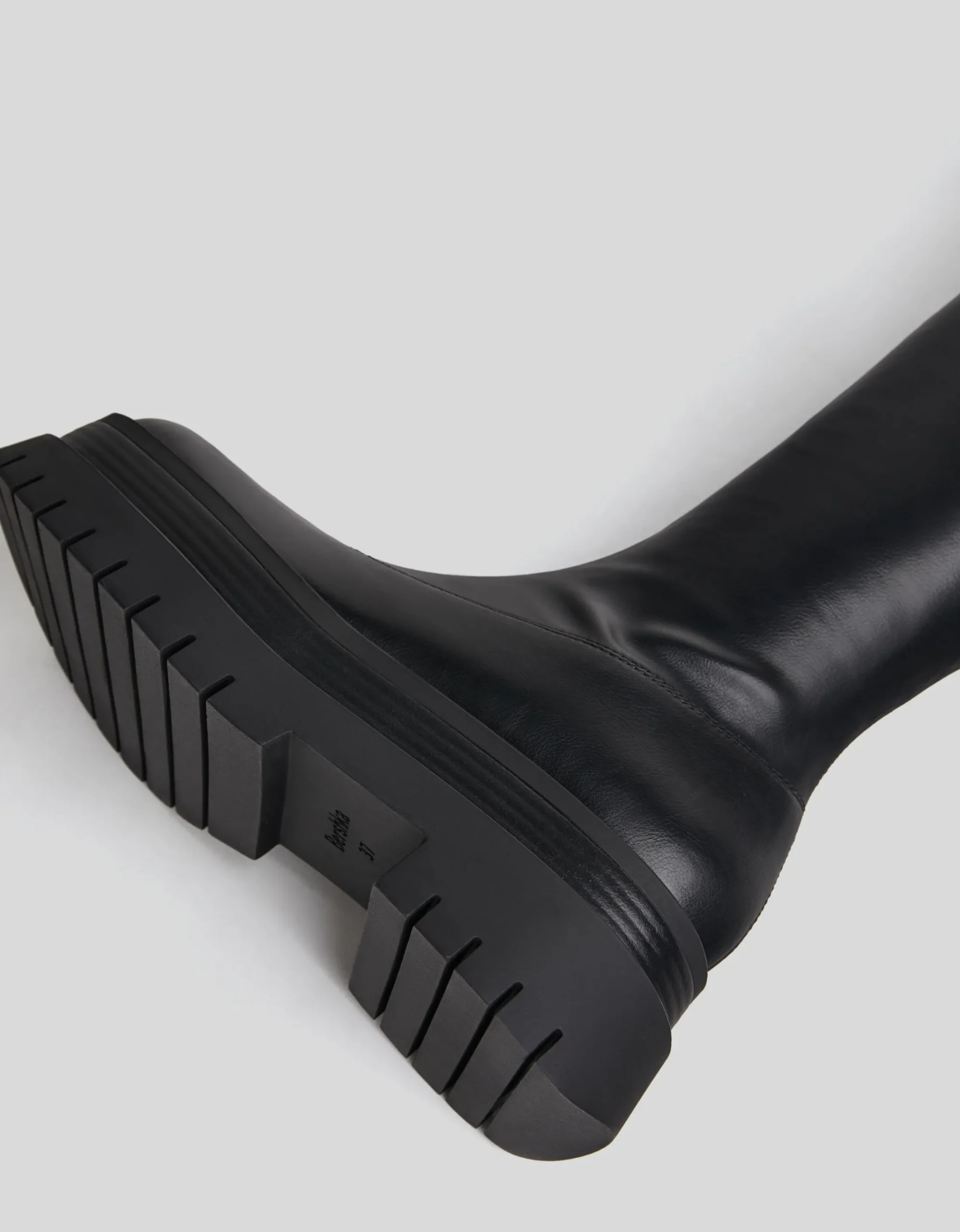 FEMME BERSHKA Similicuir*Bottes plates XL semelle crantée