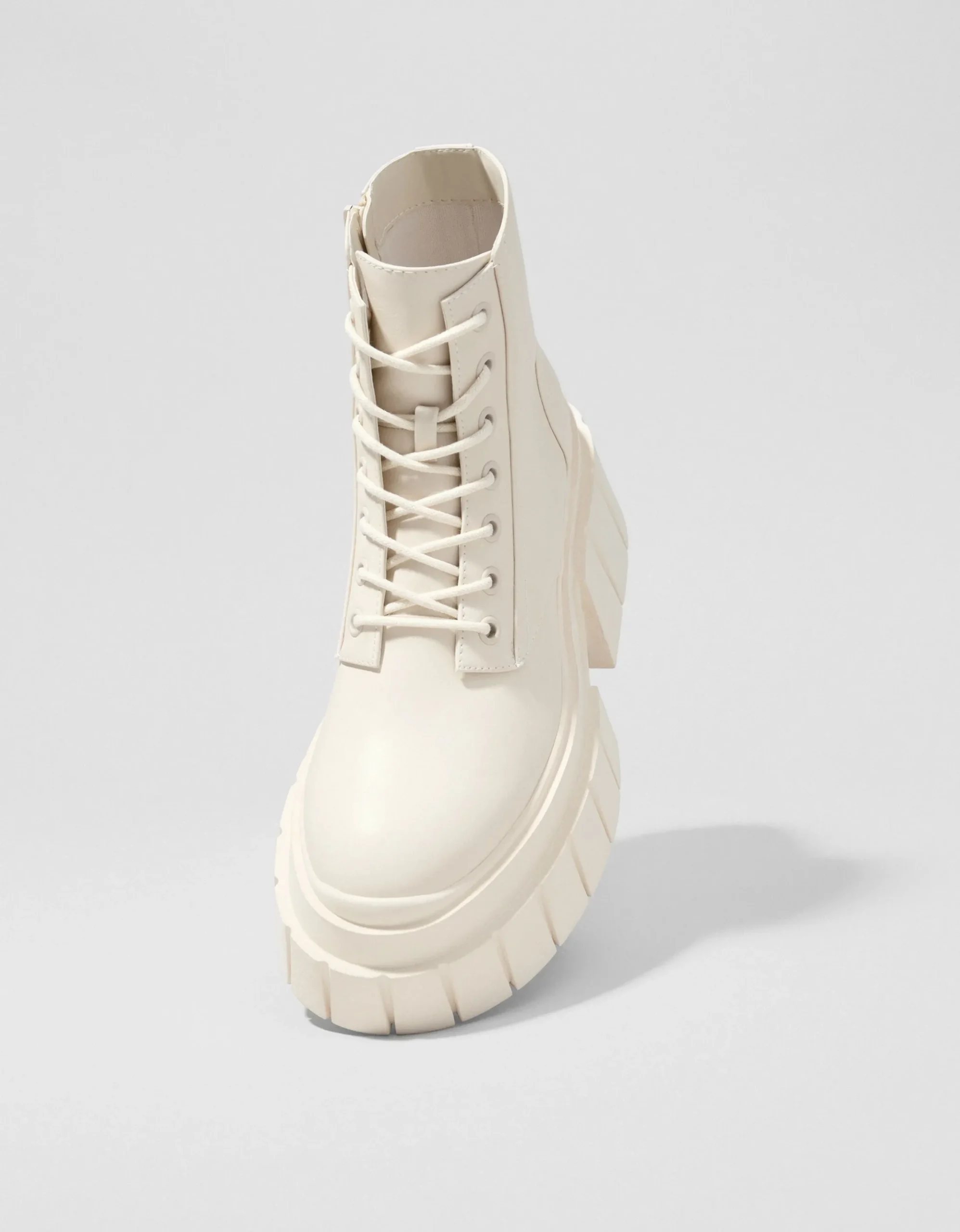 FEMME BERSHKA Bottes et bottines*Bottines à lacets plateforme rayée
