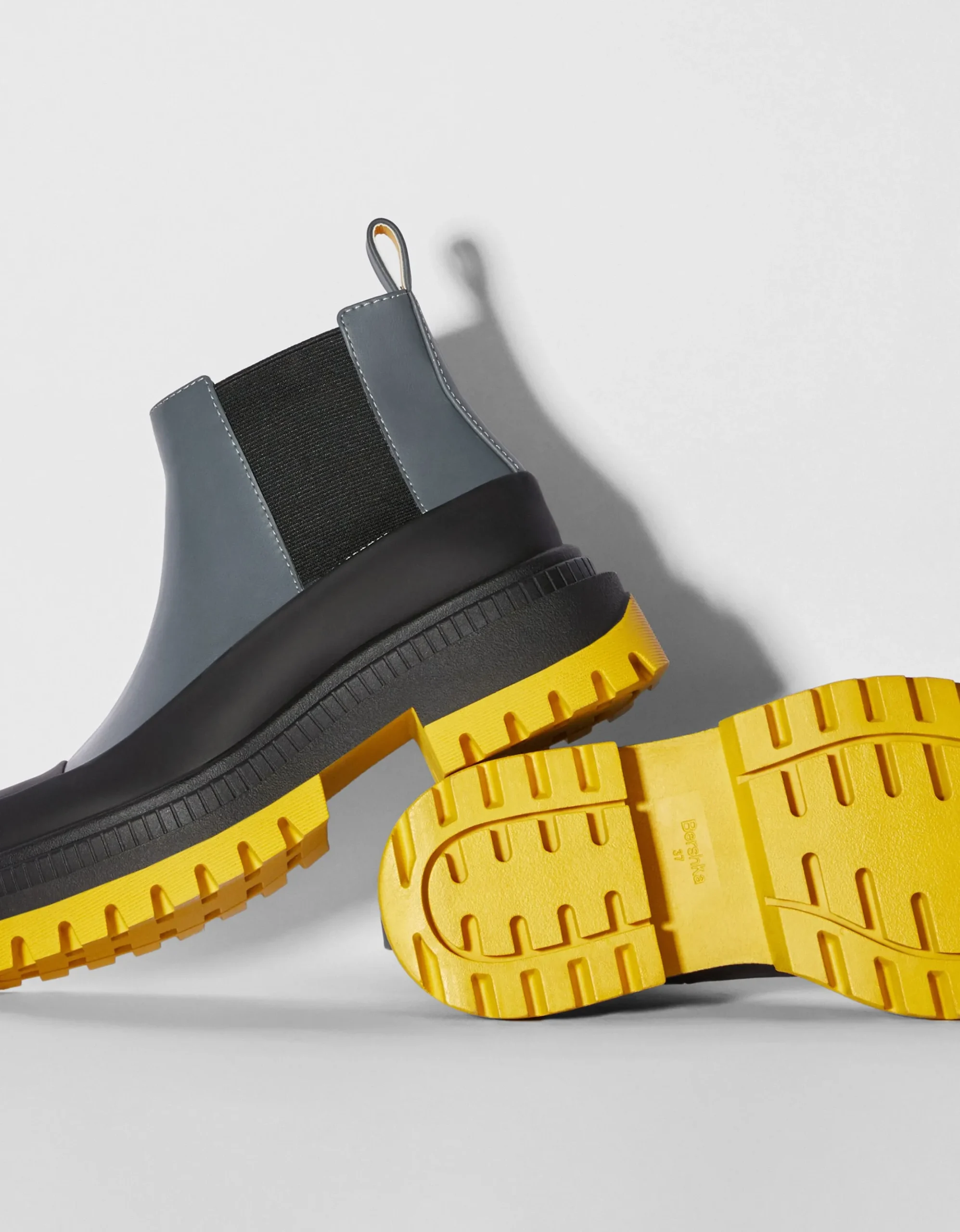 FEMME BERSHKA Shoes Arrival*Bottines plates semelle colorée