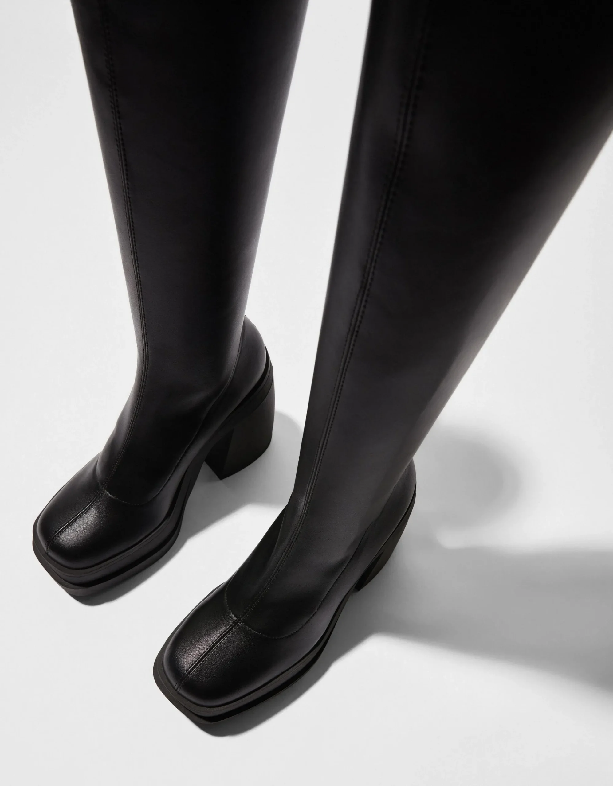 FEMME BERSHKA Bottes*Bottines talon plateforme moulantes