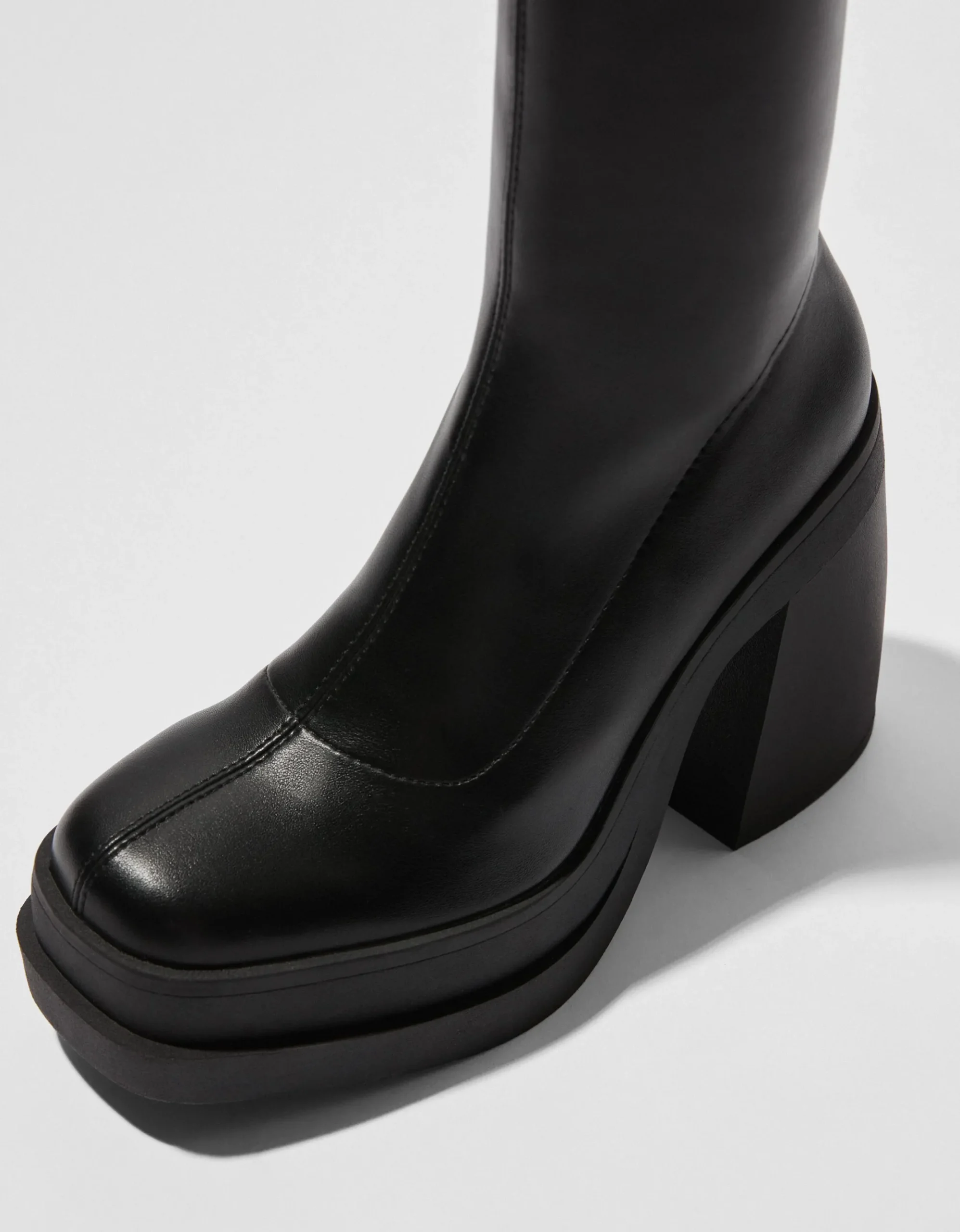 FEMME BERSHKA Similicuir*Bottines talon plateforme moulantes