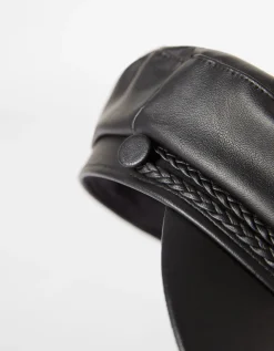 FEMME BERSHKA Similicuir*Casquette de marin