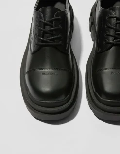 FEMME BERSHKA Chaussures*Chaussure habillées semelle crantée homme