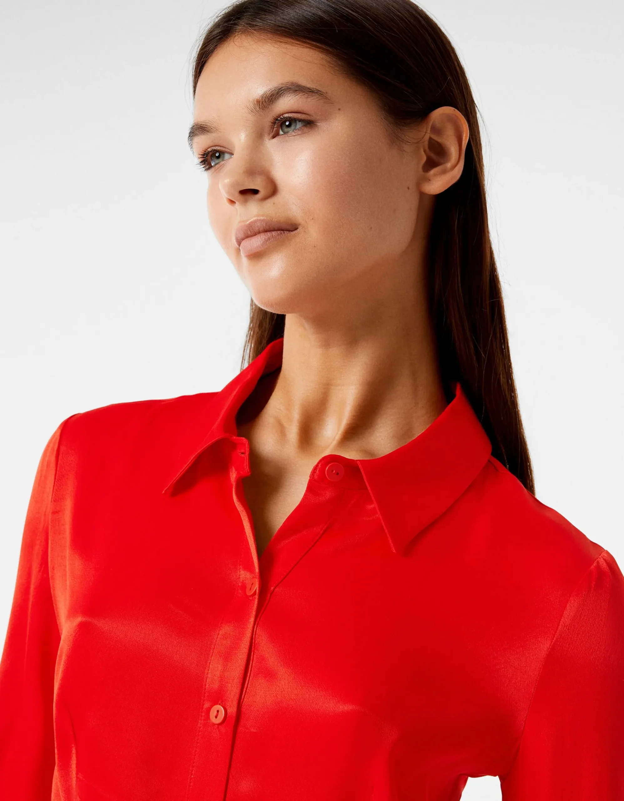 FEMME BERSHKA Chemises et blouses*Chemise cropped manches longues moulante satinée