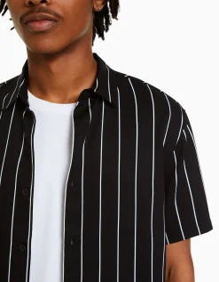 HOMME BERSHKA Chemises*Chemise manches courtes serge rayures