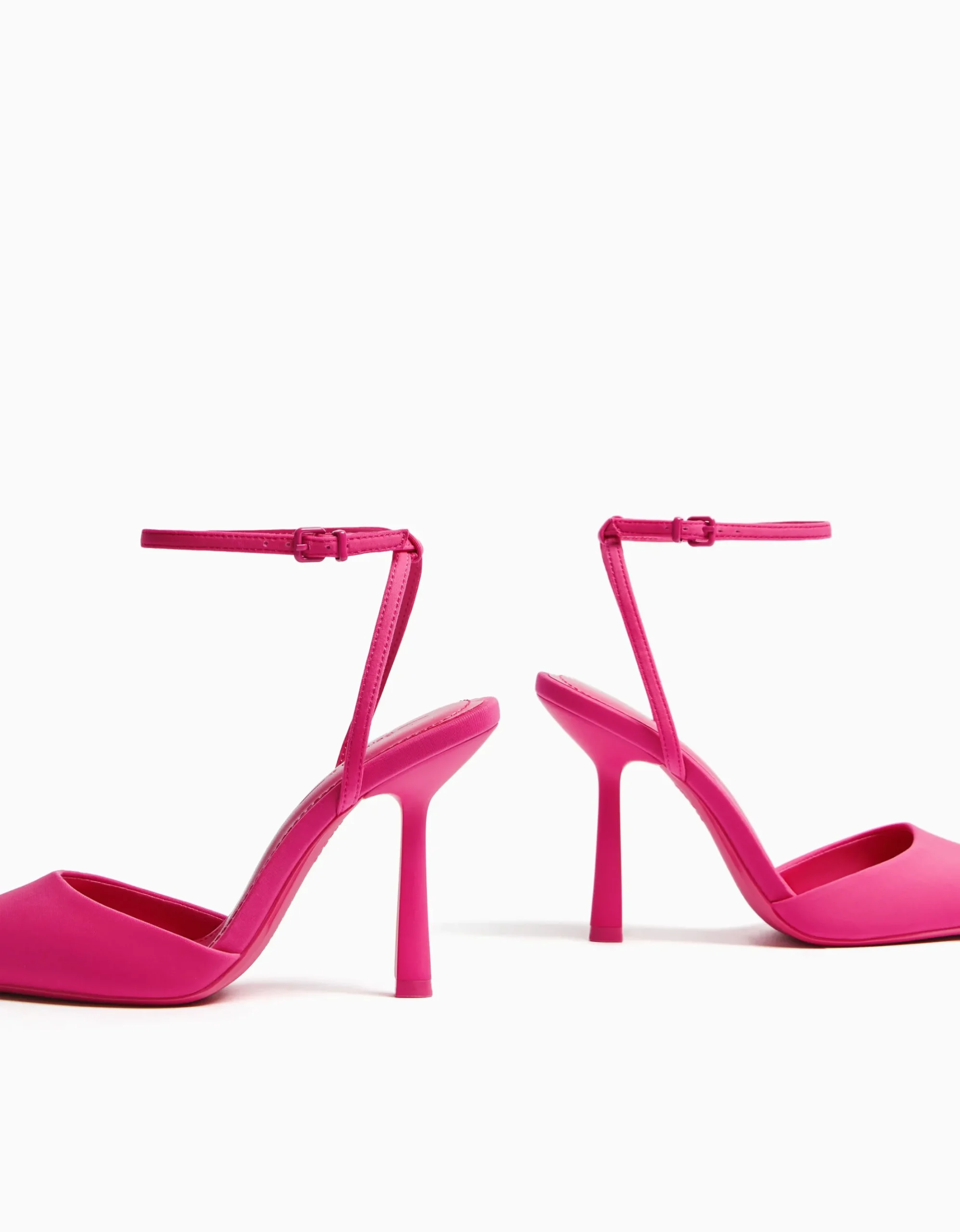 FEMME BERSHKA New*Escarpins ouverts à l’arrière boucle de cheville