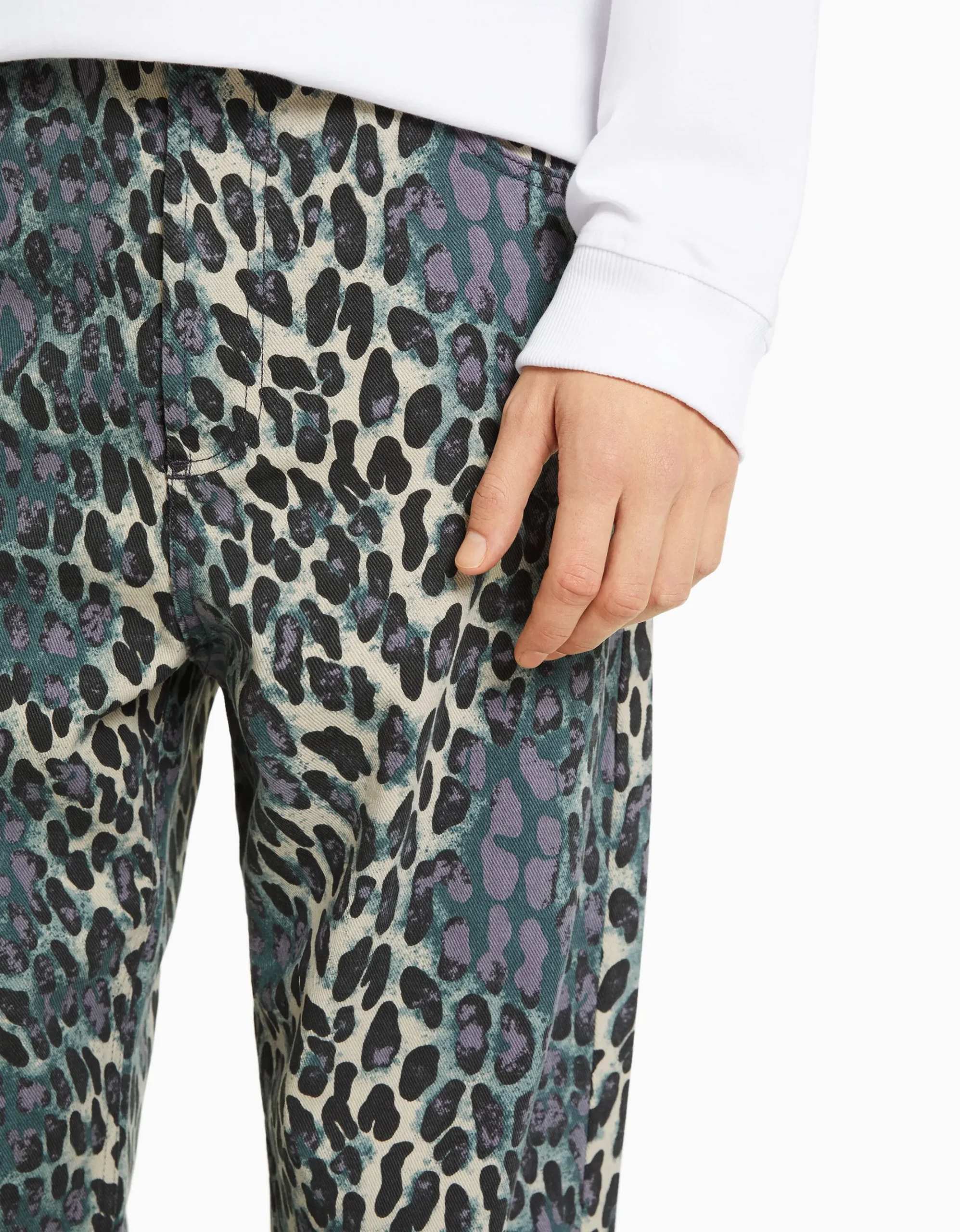 HOMME BERSHKA Vêtements*Jean baggy imprimé animal