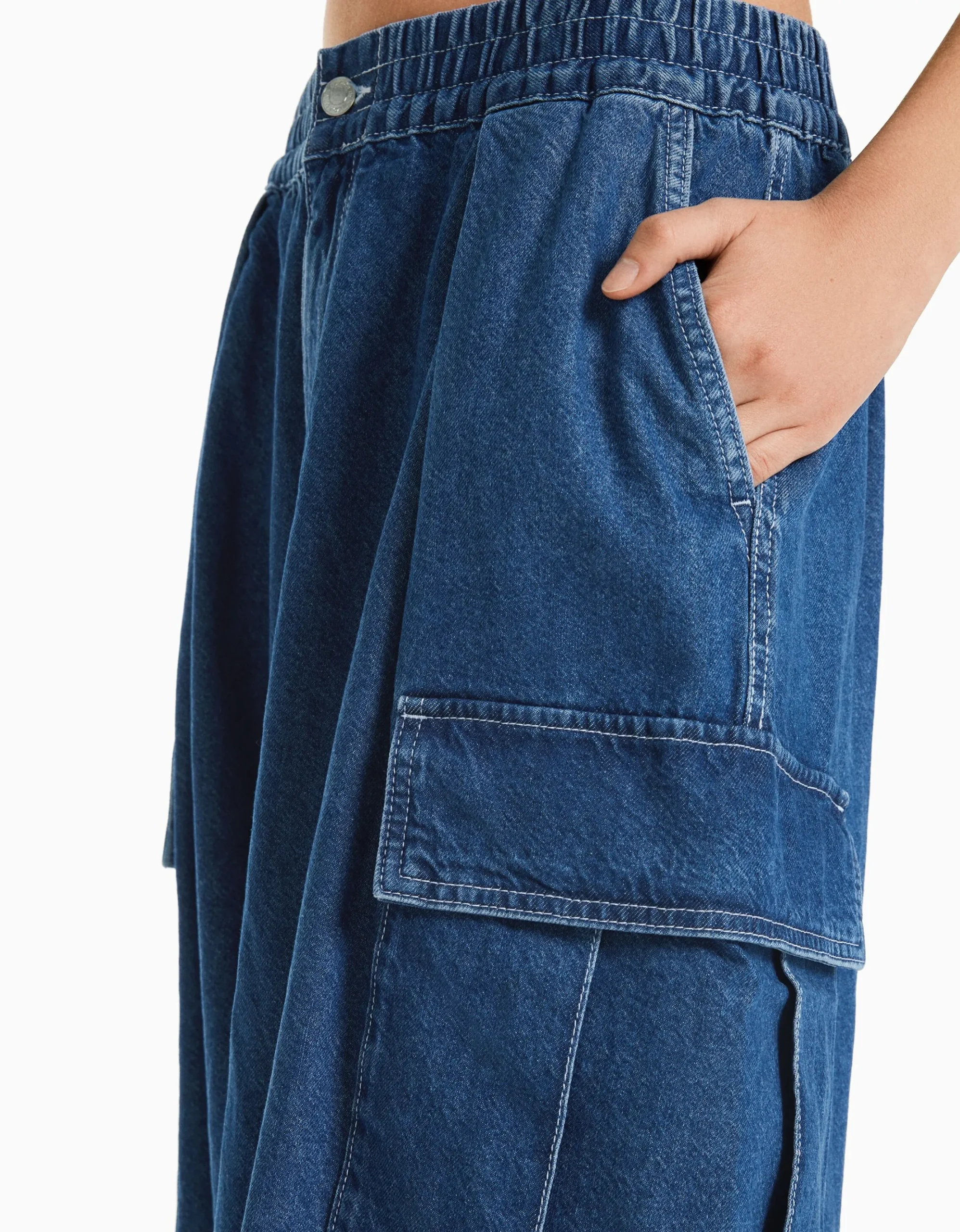 FEMME BERSHKA Vêtements*Jean cargo volume