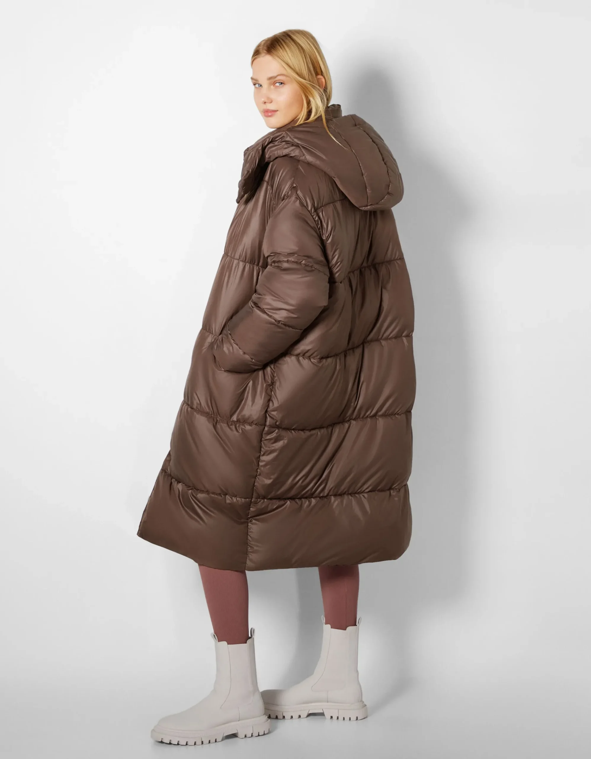 FEMME BERSHKA Trenchs et manteaux*Manteau doudoune long capuche
