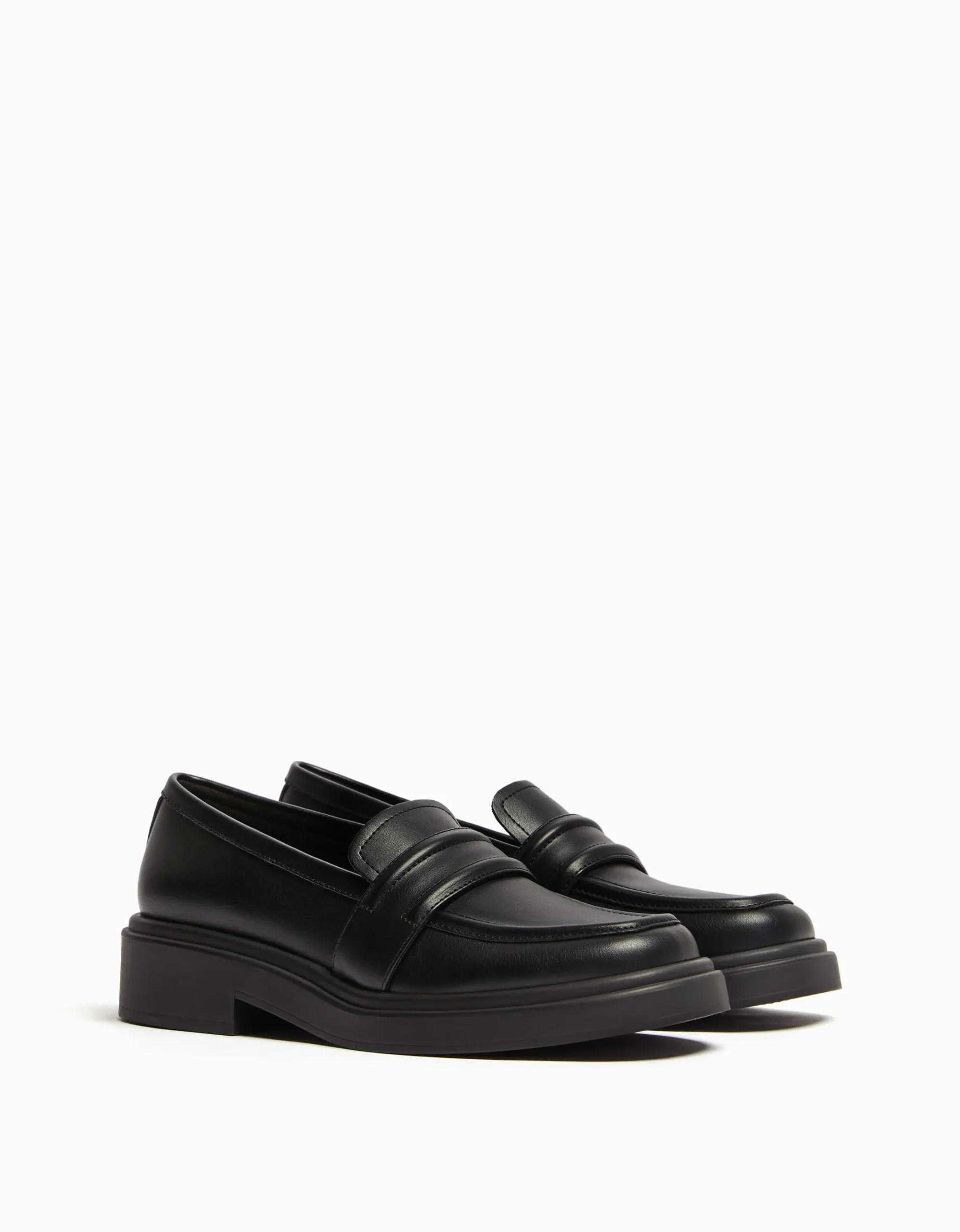 FEMME BERSHKA Chaussures plates*Mocassins barrette