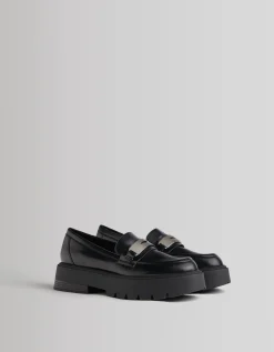 FEMME BERSHKA Varsity*Mocassins détail métallisé
