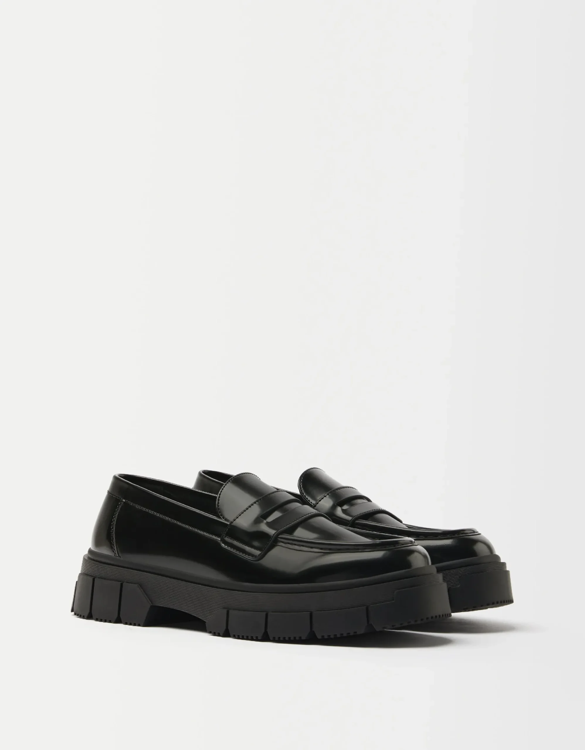 FEMME BERSHKA Chaussures*Mocassins semelle crantée homme