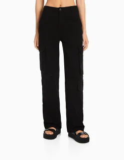FEMME BERSHKA Pantalons*Pantalon cargo moulant serge multipoches