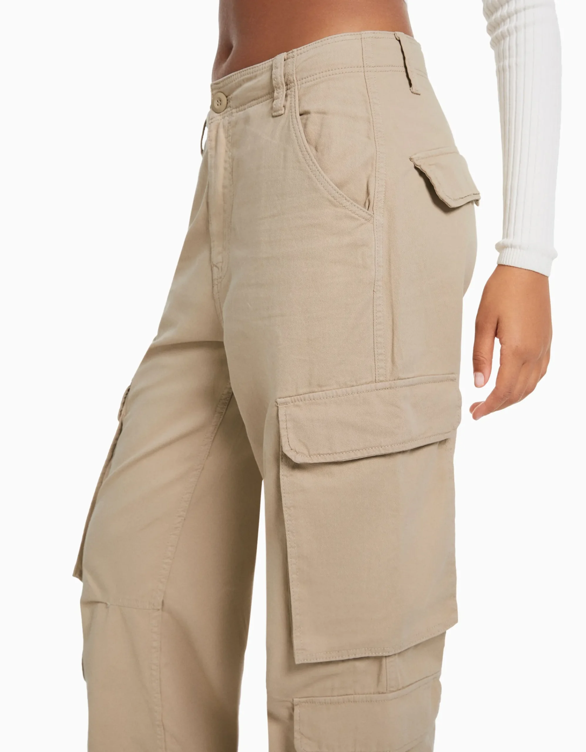 FEMME BERSHKA Vêtements*Pantalon cargo moulant serge multipoches
