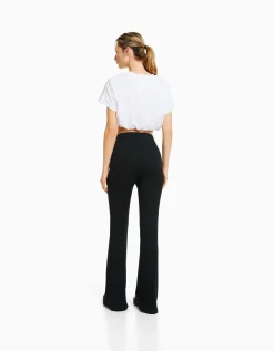 FEMME BERSHKA Pantalons*Pantalon flare bord-côte