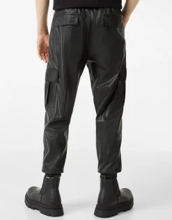 HOMME BERSHKA Pantalons et jeans*Pantalon jogger cargo en similicuir