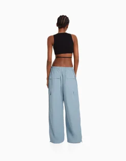 FEMME BERSHKA Pantalons*Pantalon jogger cargo parachute