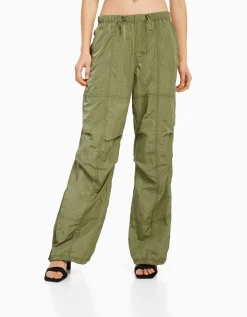 FEMME BERSHKA Pantalons*Pantalon parachute nylon