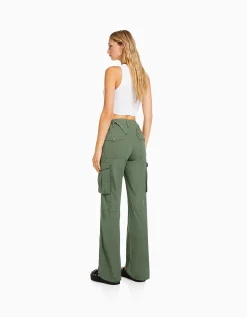 FEMME BERSHKA Pantalons*Pantalon straight cargo réglable