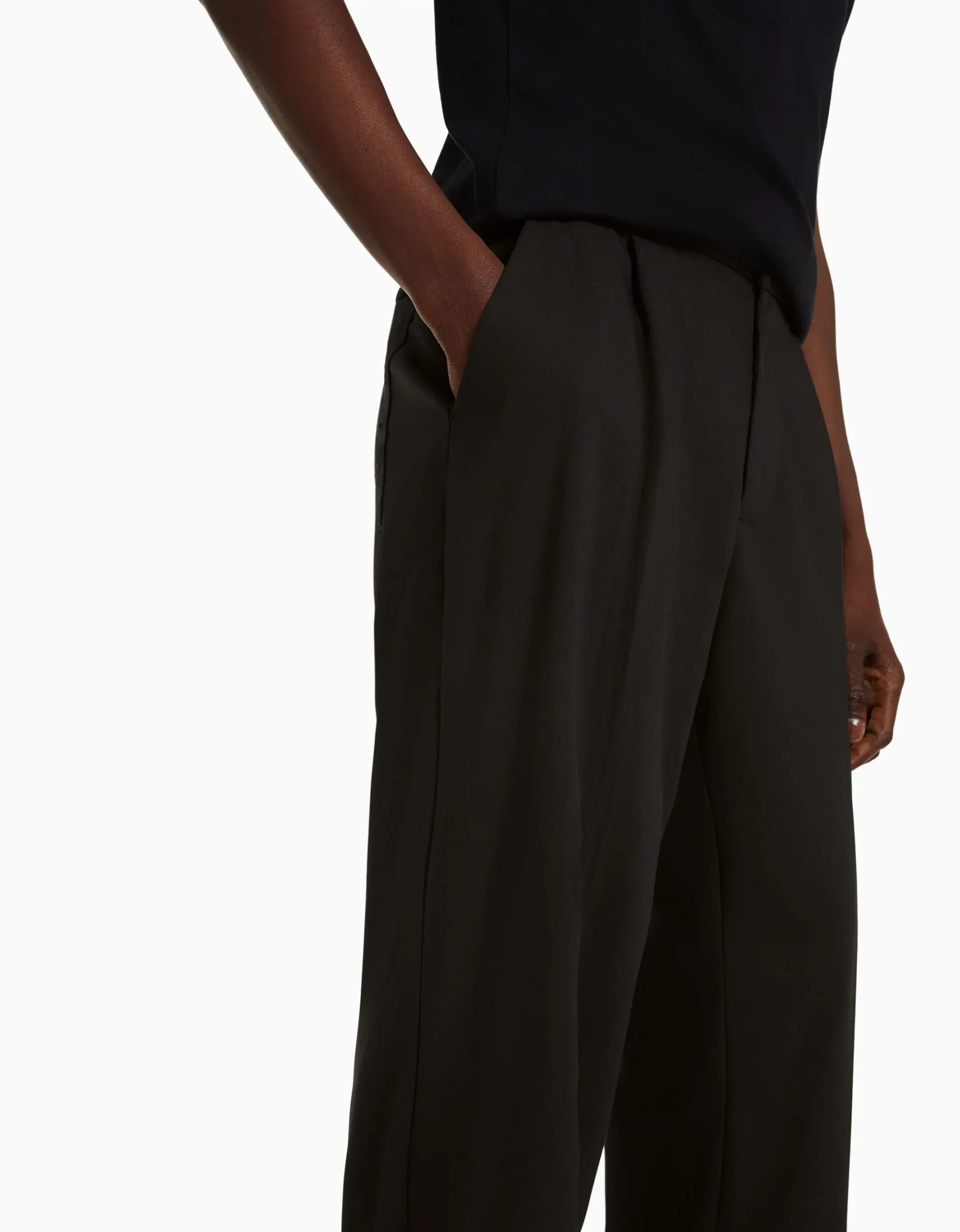 HOMME BERSHKA Pantalons et jeans*Pantalon tailleur semi-jogger wide