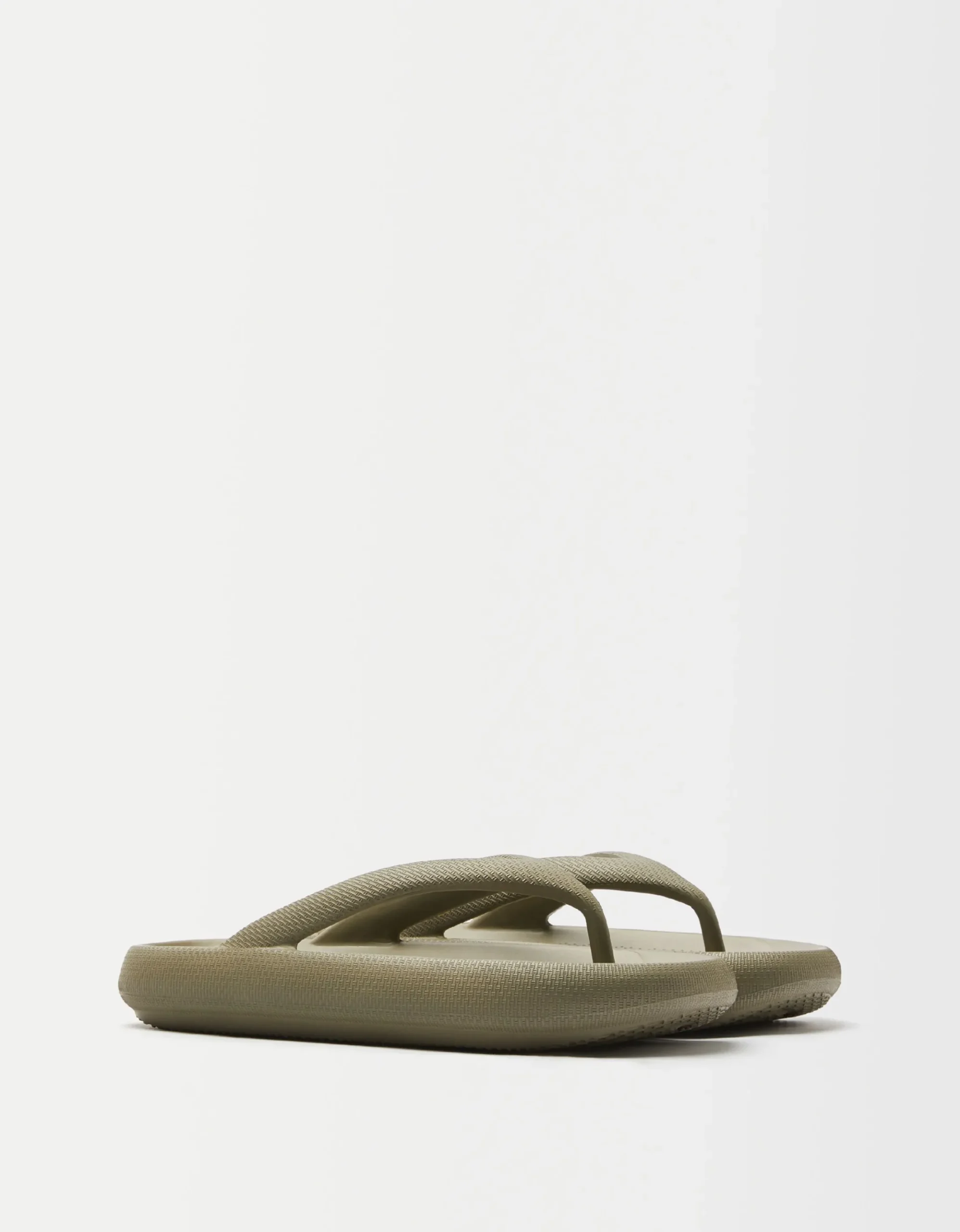 HOMME BERSHKA Basiques*Sandales plates texturées homme
