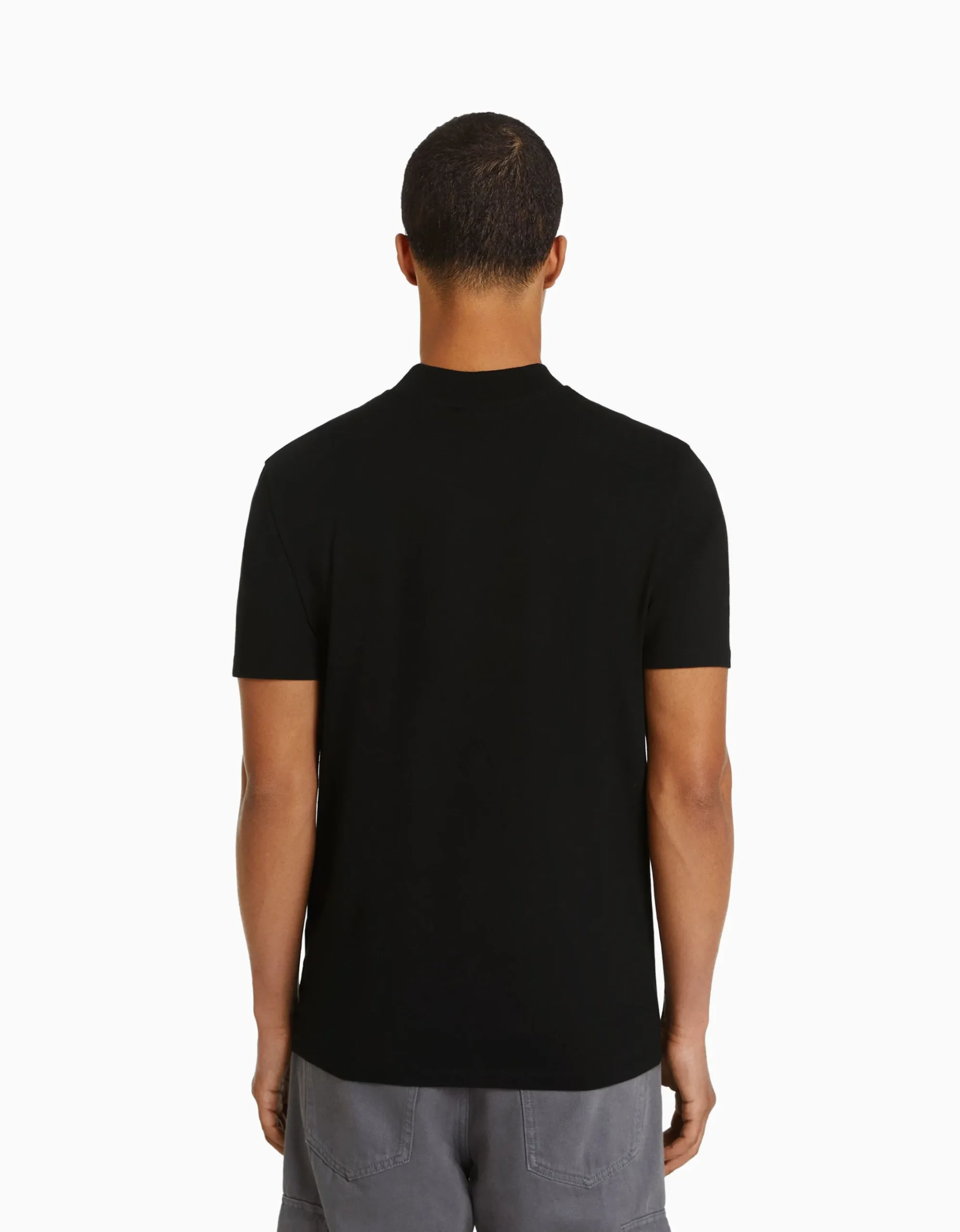 FEMME BERSHKA Personnalisables*T-shirt à manches courtes et col montant