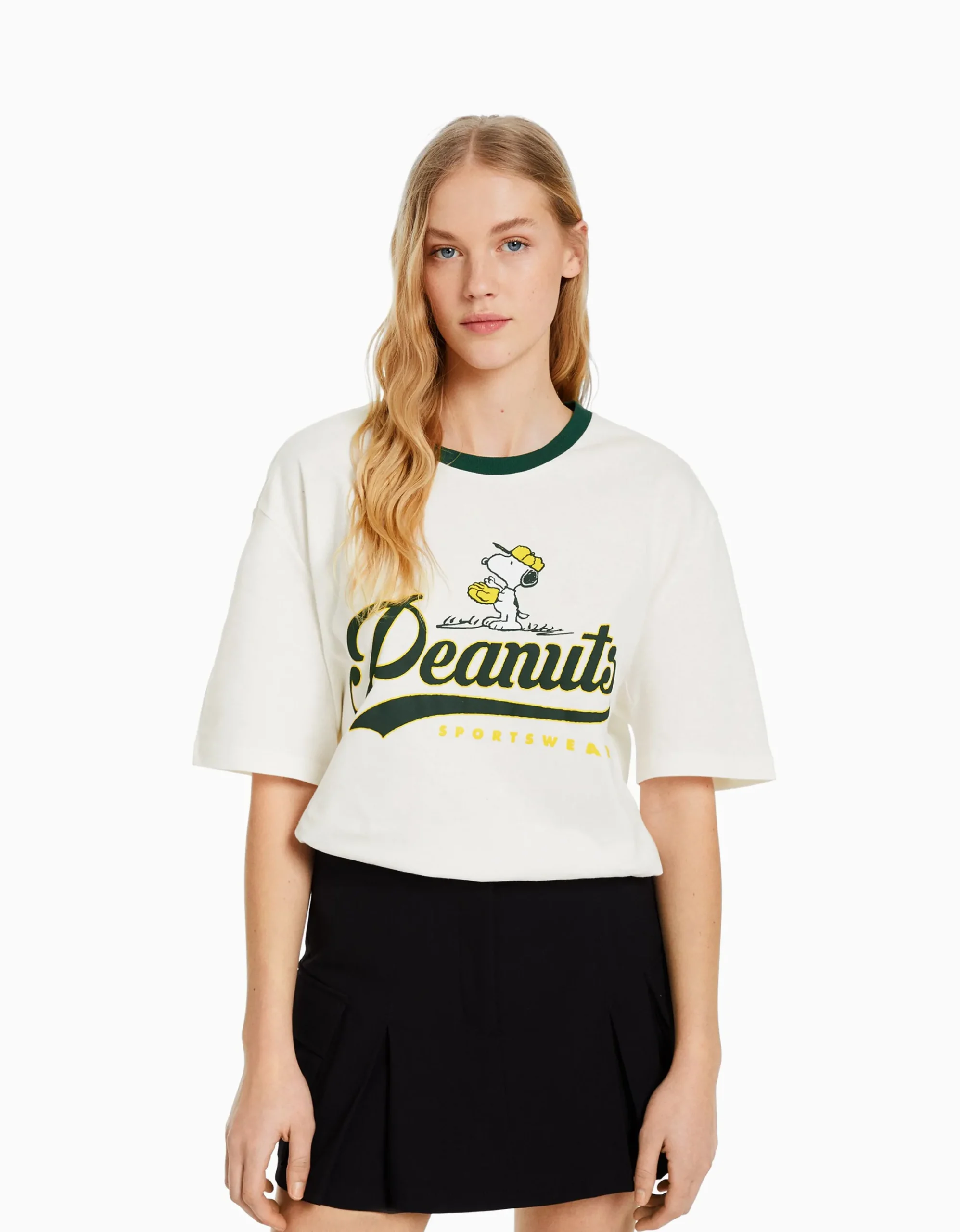 FEMME BERSHKA Cartoons*T-shirt manches courtes imprimé Snoopy